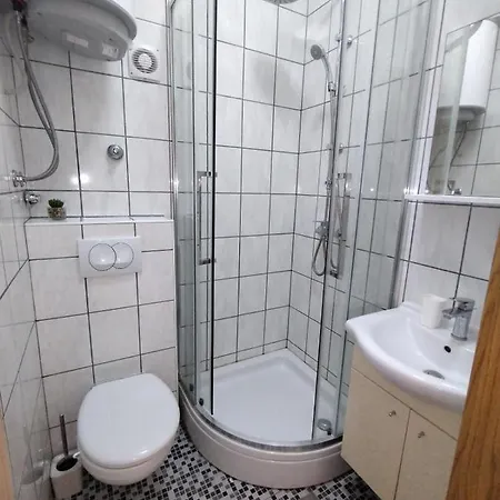 In With Terrace, Air Condition, Wifi, Washing Machine Apartment *