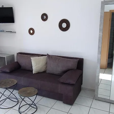 公寓 In With Terrace, Air Condition, Wifi, Washing Machine *