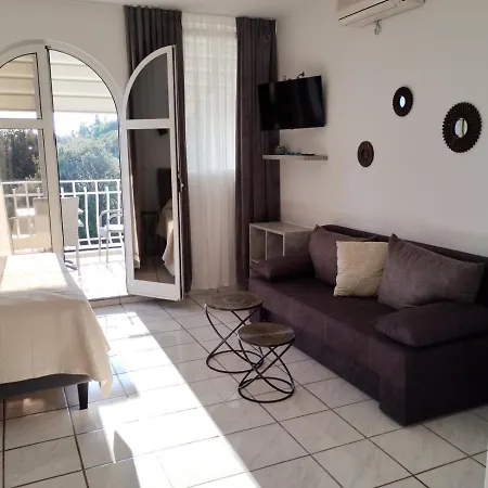 Apartment In With Terrace, Air Condition, Wifi, Washing Machine *